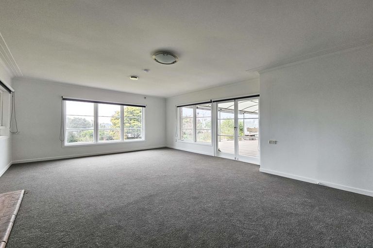 Photo of property in 6 Boundary Road, Clover Park, Auckland, 2019
