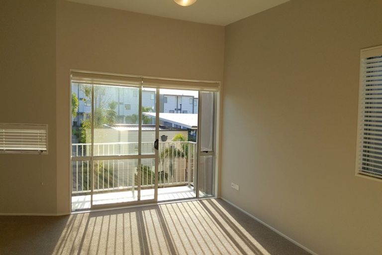 Photo of property in 22/7 Kelvin Hart Drive, East Tamaki, Auckland, 2013