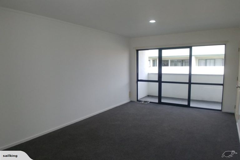 Photo of property in 9 Butia Avenue, Henderson, Auckland, 0612