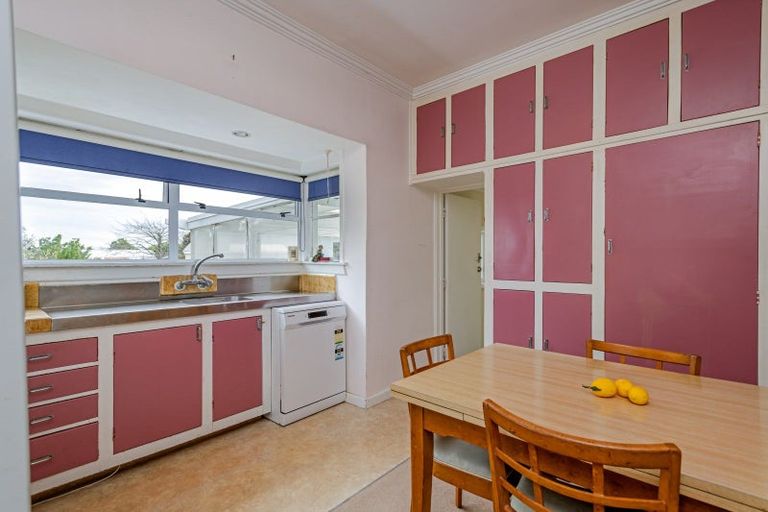 Photo of property in 49 Holland Crescent, Bulls, 4818