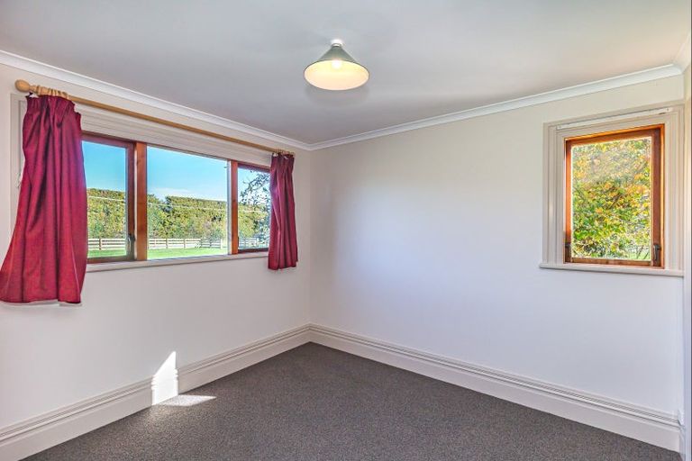 Photo of property in 8 Whelans Road, Levin, 5571