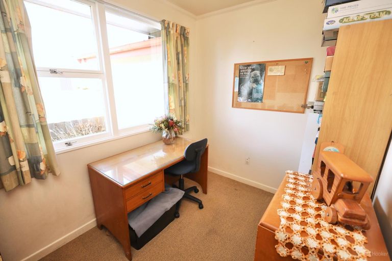 Photo of property in 69 Main North Road, Geraldine, 7930