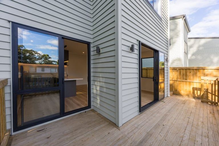 Photo of property in 7 Endurance Rise, Orewa, 0931