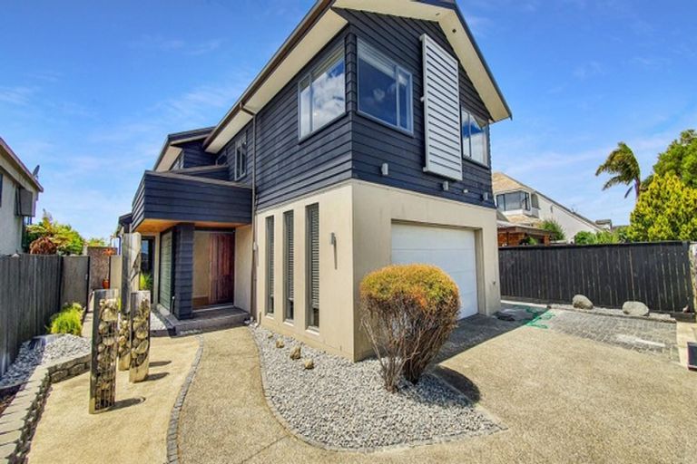 Photo of property in 84 Clovelly Road, Bucklands Beach, Auckland, 2012