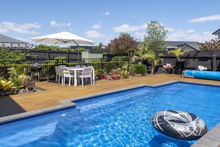Photo of property in 106 Liberty Crescent, Beachlands, Auckland, 2018