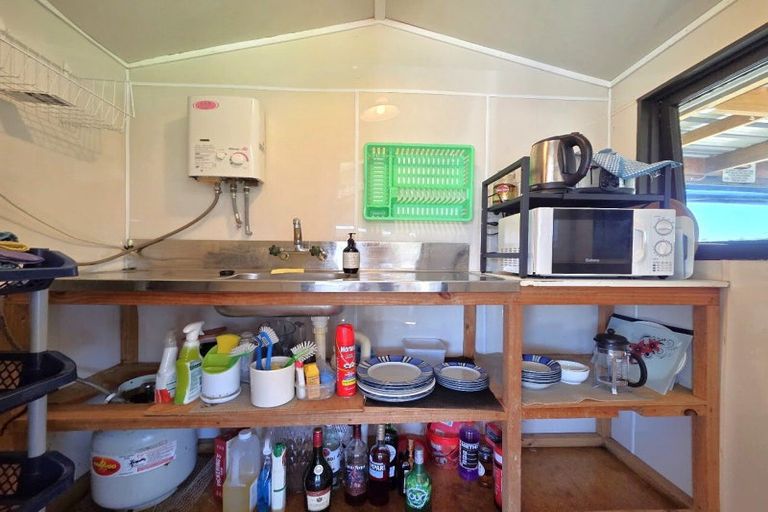 Photo of property in 104 Kauri Crescent, Matarangi, Whitianga, 3592