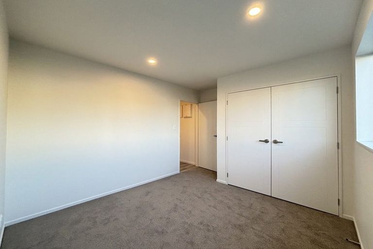 Photo of property in 24a Poruru Close, Papakura, 2110