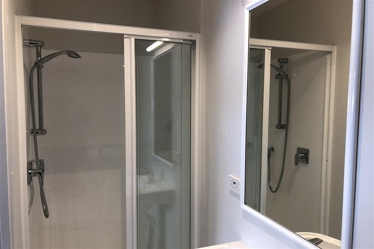 Photo of property in 3a/30 Westward Ho, Glen Eden, Auckland, 0602