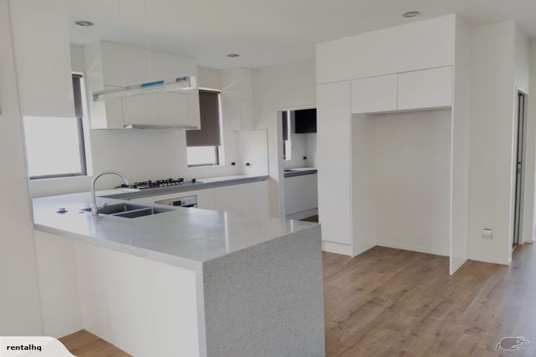 Photo of property in 14 Golden Morning Drive, Albany Heights, Auckland, 0632