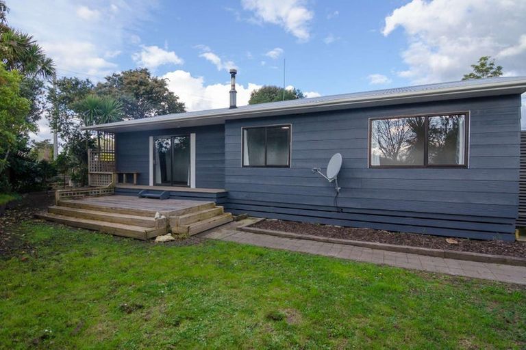 Photo of property in 18 Naples Street, Martinborough, 5711