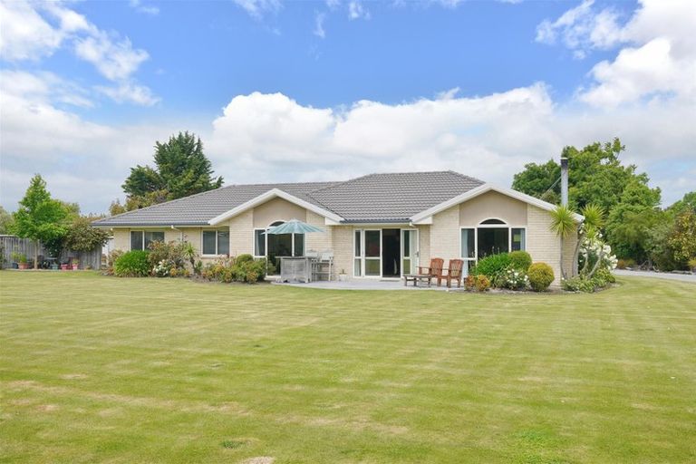 Photo of property in 2 Willowside Place, Amberley, 7410