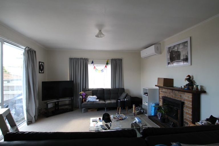 Photo of property in 4/17-19 Neal Avenue, Glenfield, Auckland, 0629