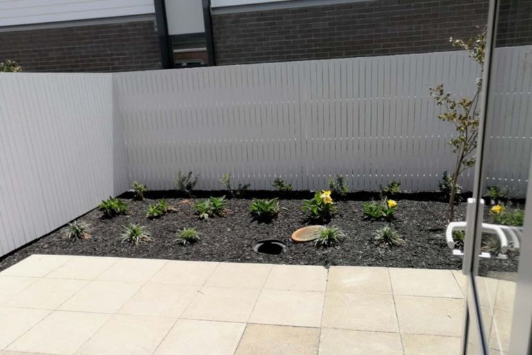 Photo of property in 49 Rosier Road, Glen Eden, Auckland, 0602