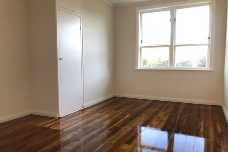 Photo of property in 20 Commissariat Road, Mount Wellington, Auckland, 1060