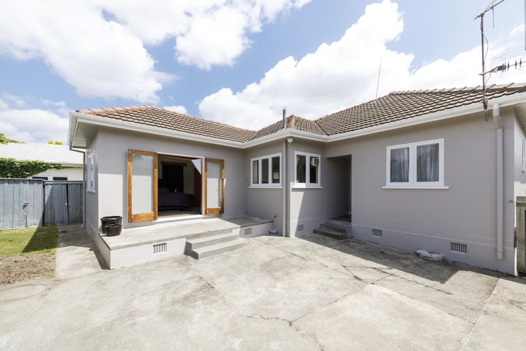 Photo of property in 20 East Street, Terrace End, Palmerston North, 4410