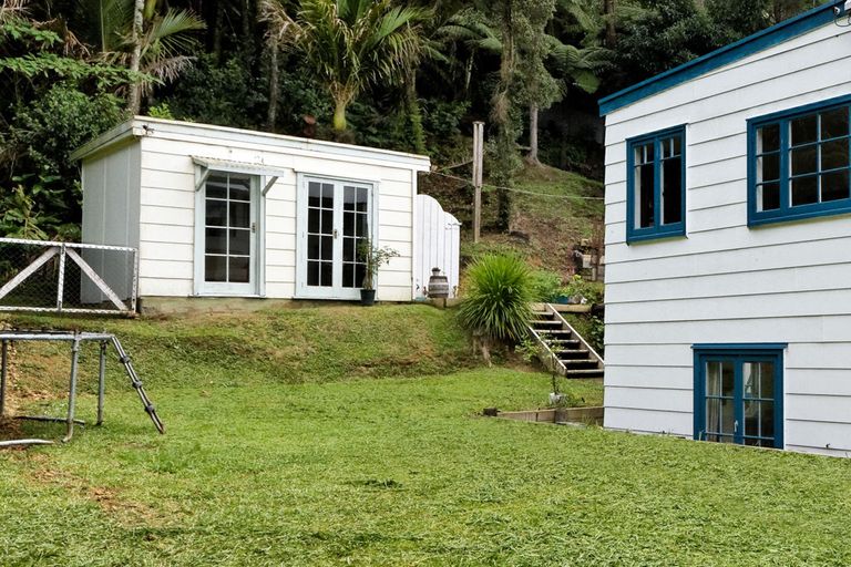 Photo of property in 1188 Huia Road, Huia, Auckland, 0604