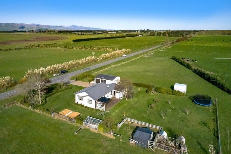 Photo of property in 748 Hudsons Road, Motukarara, Christchurch, 7674