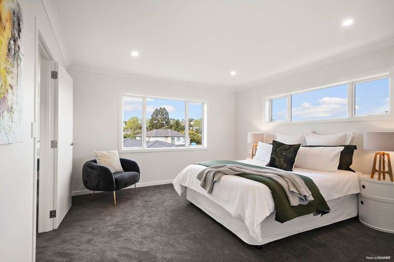 Photo of property in 26b Stottholm Road, Titirangi, Auckland, 0604