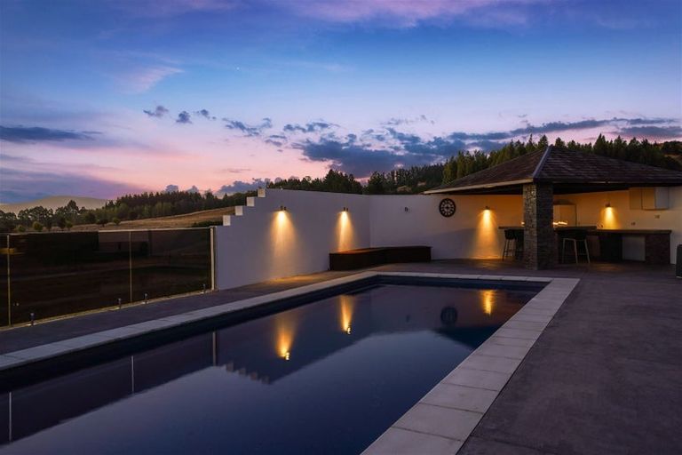 Photo of property in 230 Carrs Road, Loburn, Rangiora, 7472