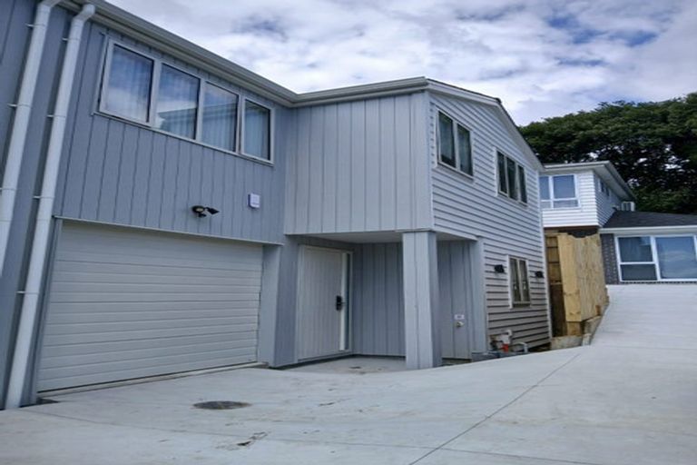 Photo of property in 2/44 Everglade Drive, Goodwood Heights, Auckland, 2105