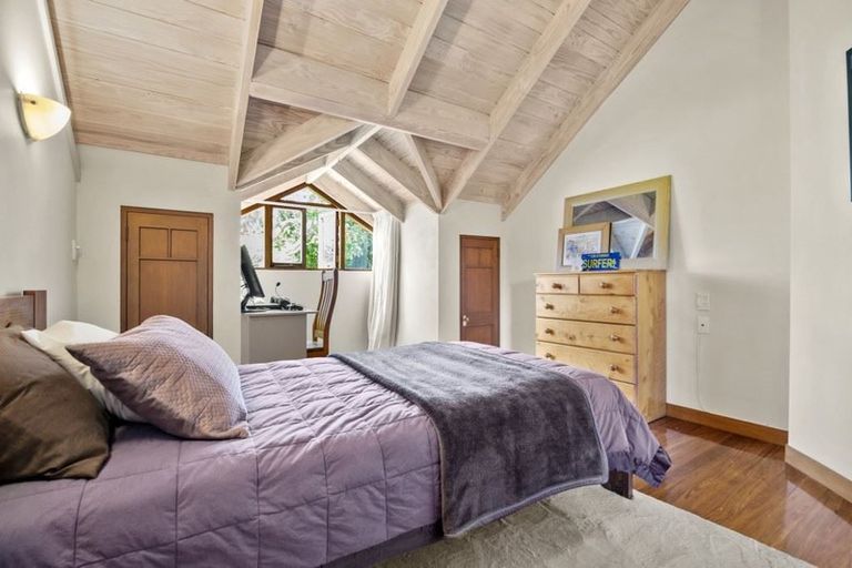 Photo of property in 9 Aotearoa Terrace, Murrays Bay, Auckland, 0630