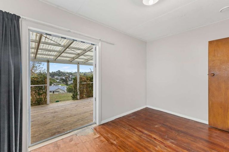 Photo of property in 29 Endeavour Street, Marfell, New Plymouth, 4310