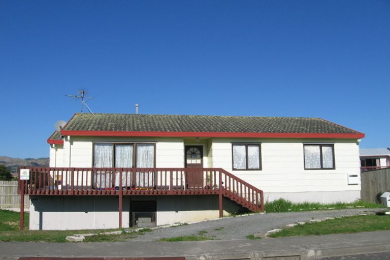 Photo of property in 5 Chapel Street, Takapuwahia, Porirua, 5022