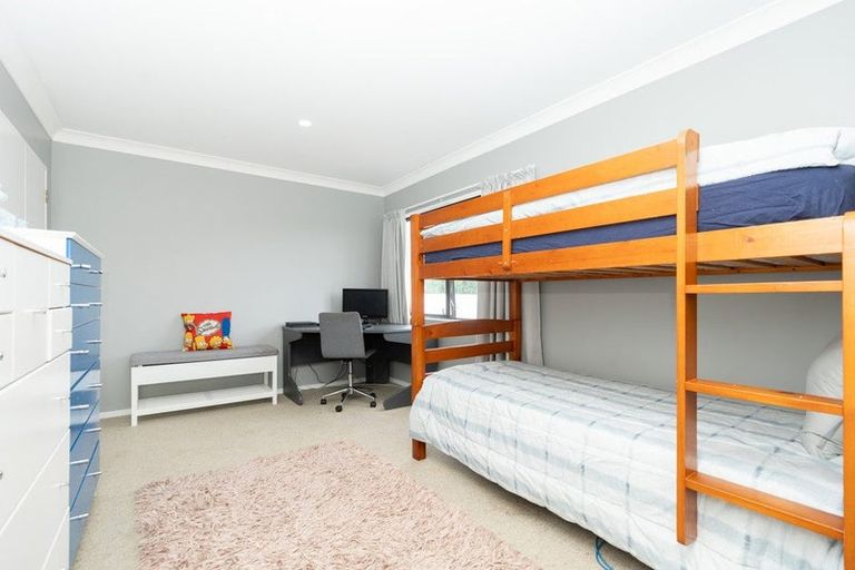 Photo of property in 17 Moverley Place, Pukete, Hamilton, 3200