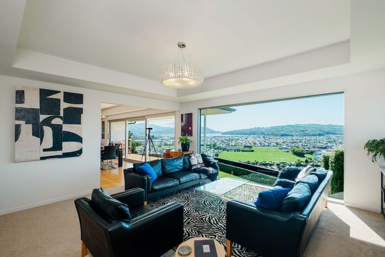 Photo of property in 93 Easther Crescent, Kew, Dunedin, 9012