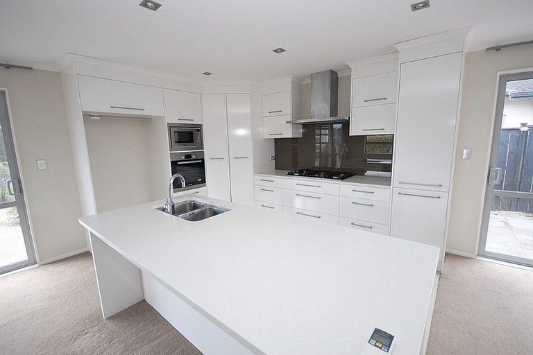 Photo of property in 1 Bankside Road, Silverdale, 0932