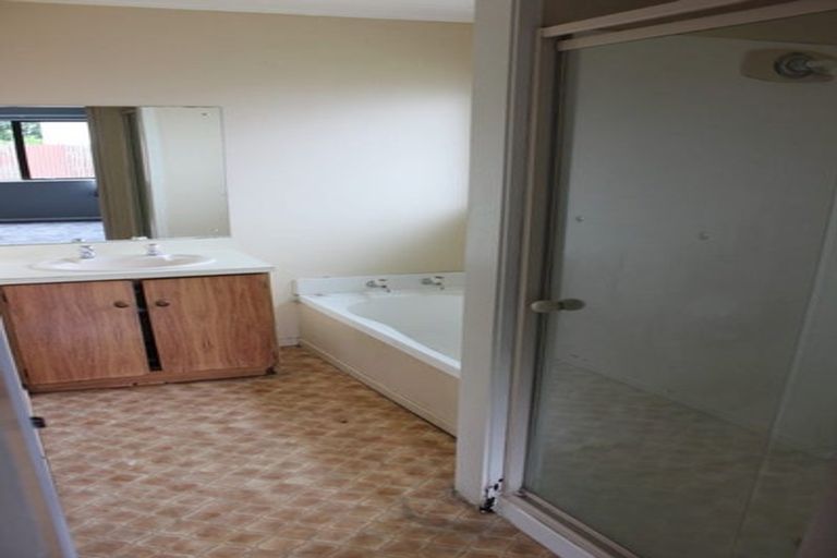 Photo of property in 19 Kilkee Terrace, Flaxmere, Hastings, 4120