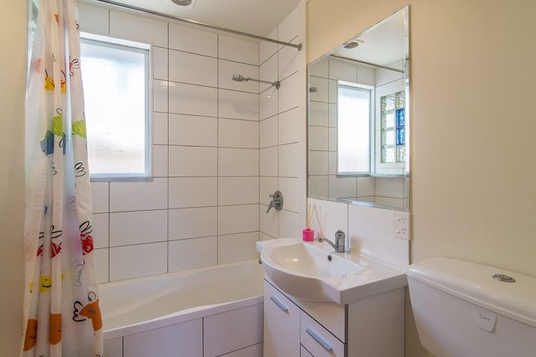 Photo of property in 8 Mamaku Street, Paraparaumu, 5032