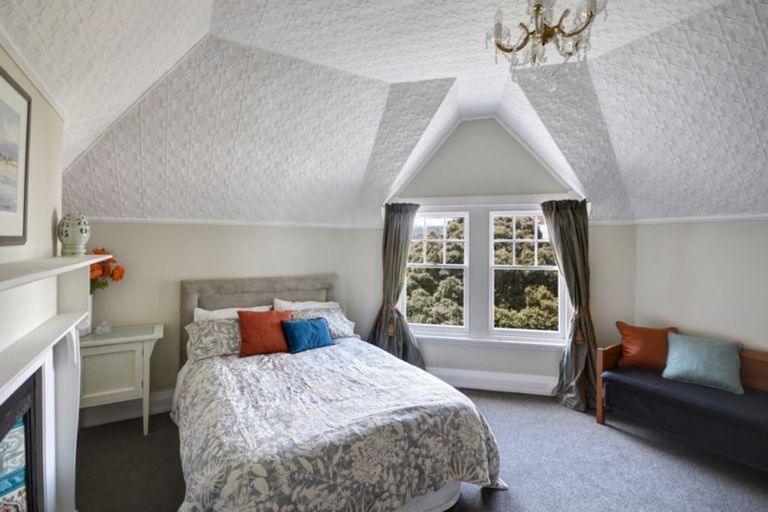 Photo of property in 557 Highgate, Maori Hill, Dunedin, 9010