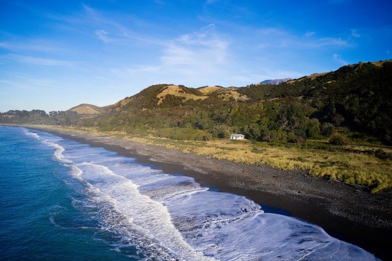 Photo of property in 1516 State Highway 1, Mangamaunu, Kaikoura, 7371
