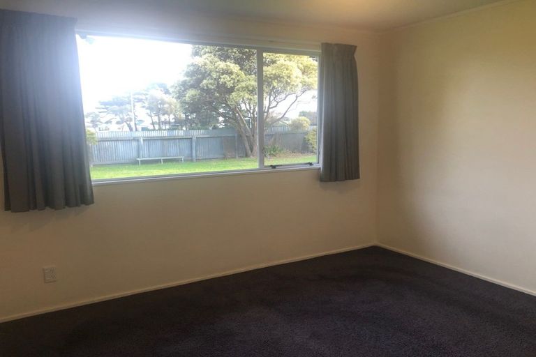 Photo of property in 2/17 Donovan Road, Paraparaumu Beach, Paraparaumu, 5032