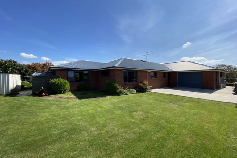 Photo of property in 16 Fenty Place, Mosgiel, 9024