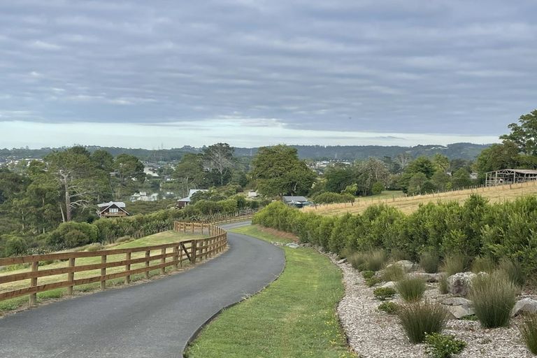 Photo of property in 106 Barrett Road, Riverhead, Albany, 0793