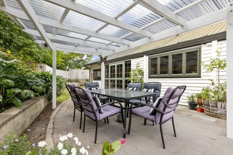 Photo of property in 14 Kingsgate Lane, Havelock North, 4130