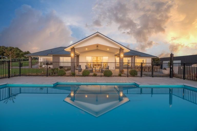 Photo of property in 133 Batty Road, Kingseat, Papakura, 2580