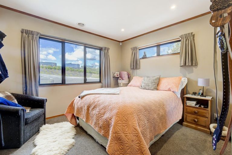 Photo of property in 182b Howden Road, Temple View, Hamilton, 3289