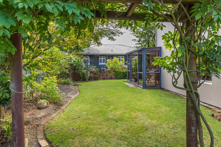 Photo of property in 128a Mcfaddens Road, St Albans, Christchurch, 8052