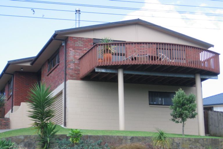 Photo of property in 2/32 Philson Terrace, Browns Bay, Auckland, 0630