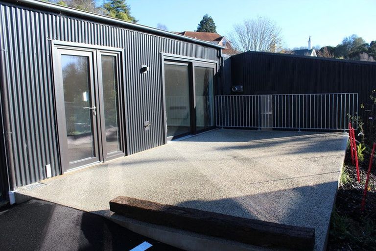 Photo of property in 24/25 Alva Street, Dunedin Central, Dunedin, 9016