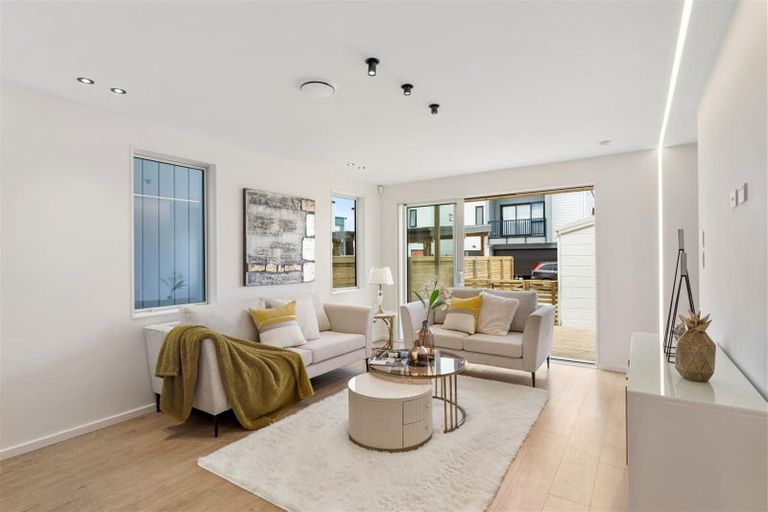 Photo of property in 14 Corporal Street, Papakura, 2110