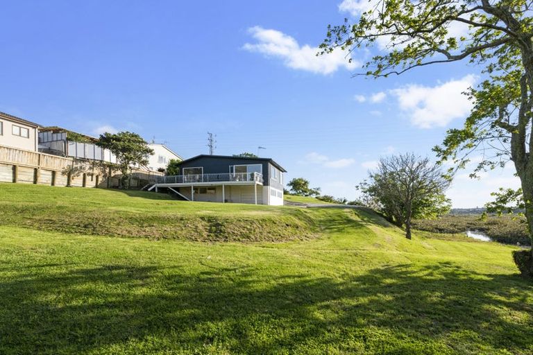 Photo of property in 2 Francis Street, Hauraki, Auckland, 0622