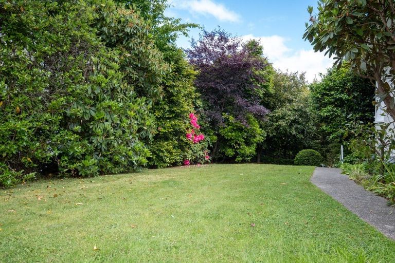 Photo of property in 14 Tauroa Road, Havelock North, 4130