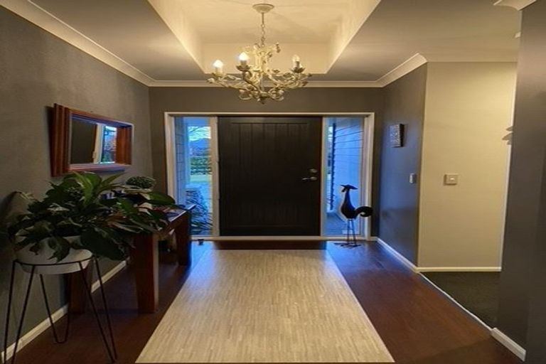 Photo of property in 8 Rossington Drive, West Melton, 7618