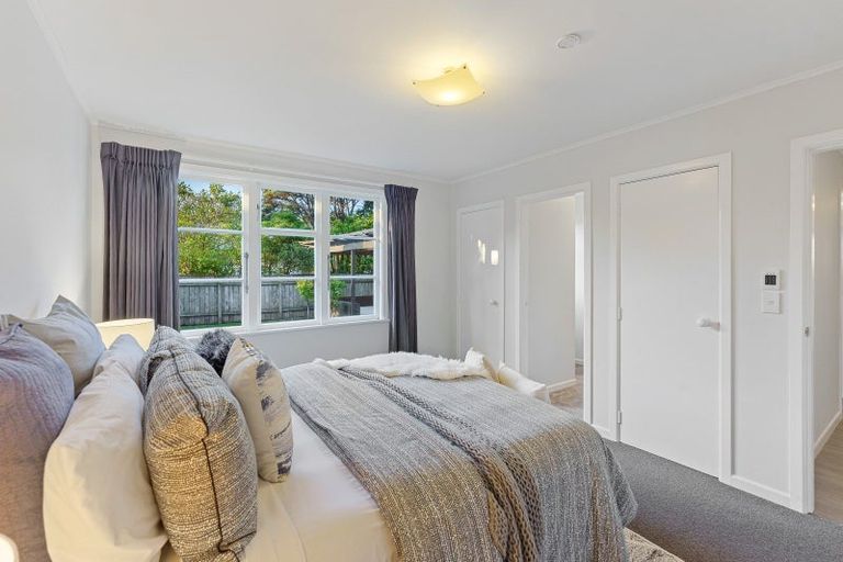 Photo of property in 53a Tiromoana Road, Raumati South, Paraparaumu, 5032