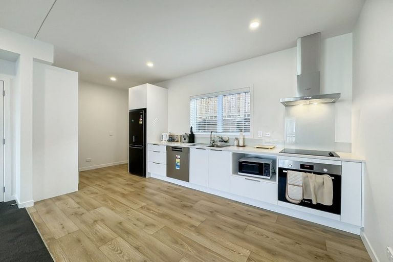 Photo of property in 29/30 Adventure Drive, Whitby, Porirua, 5024