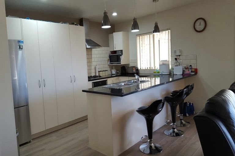 Photo of property in 55 Robin Brooke Drive, Flat Bush, Auckland, 2019